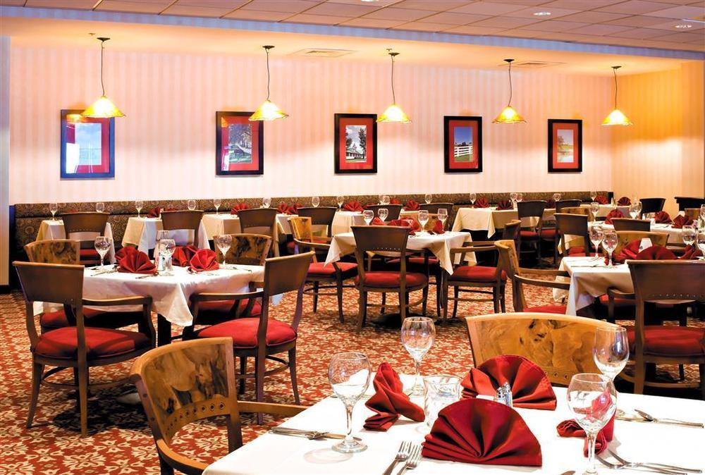 Quality Inn Lexington -Horse Park Restaurant photo